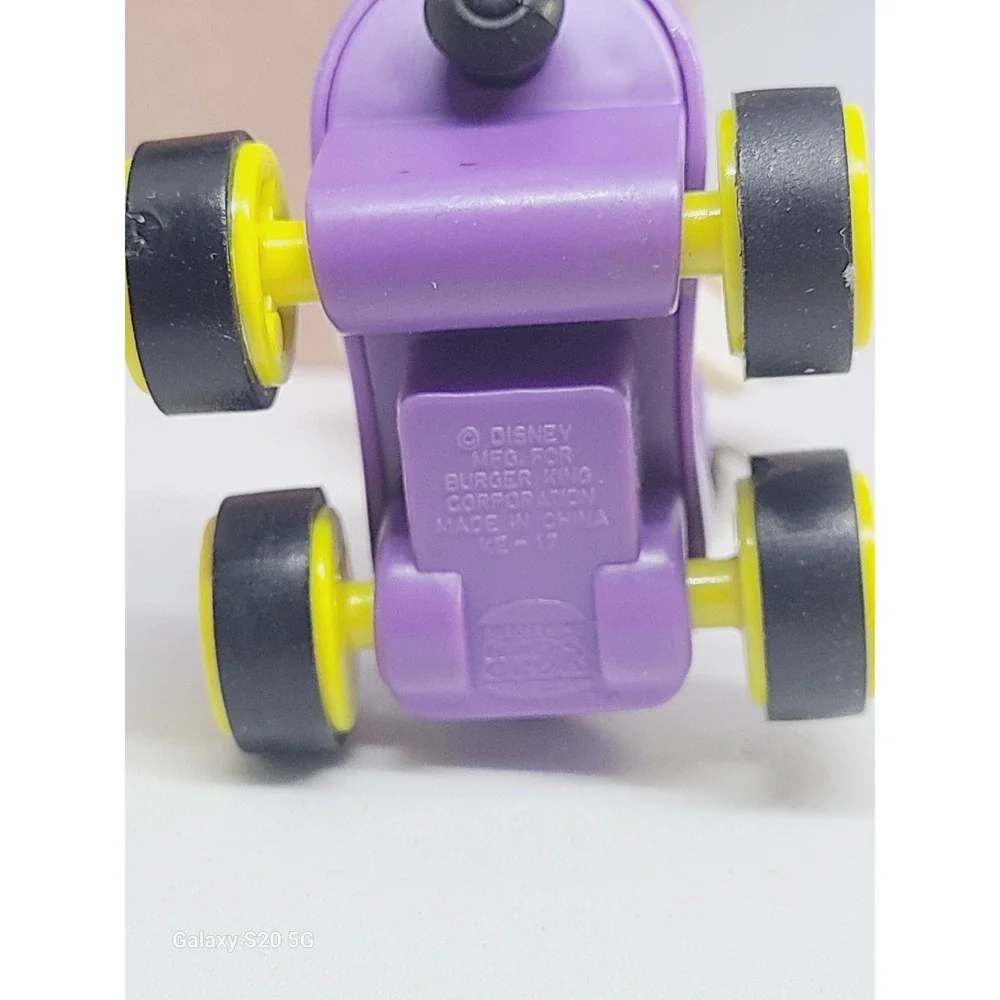 Disney Speedy Racer Character‎ Keychain Purple Roller Skate Collectible Vintage